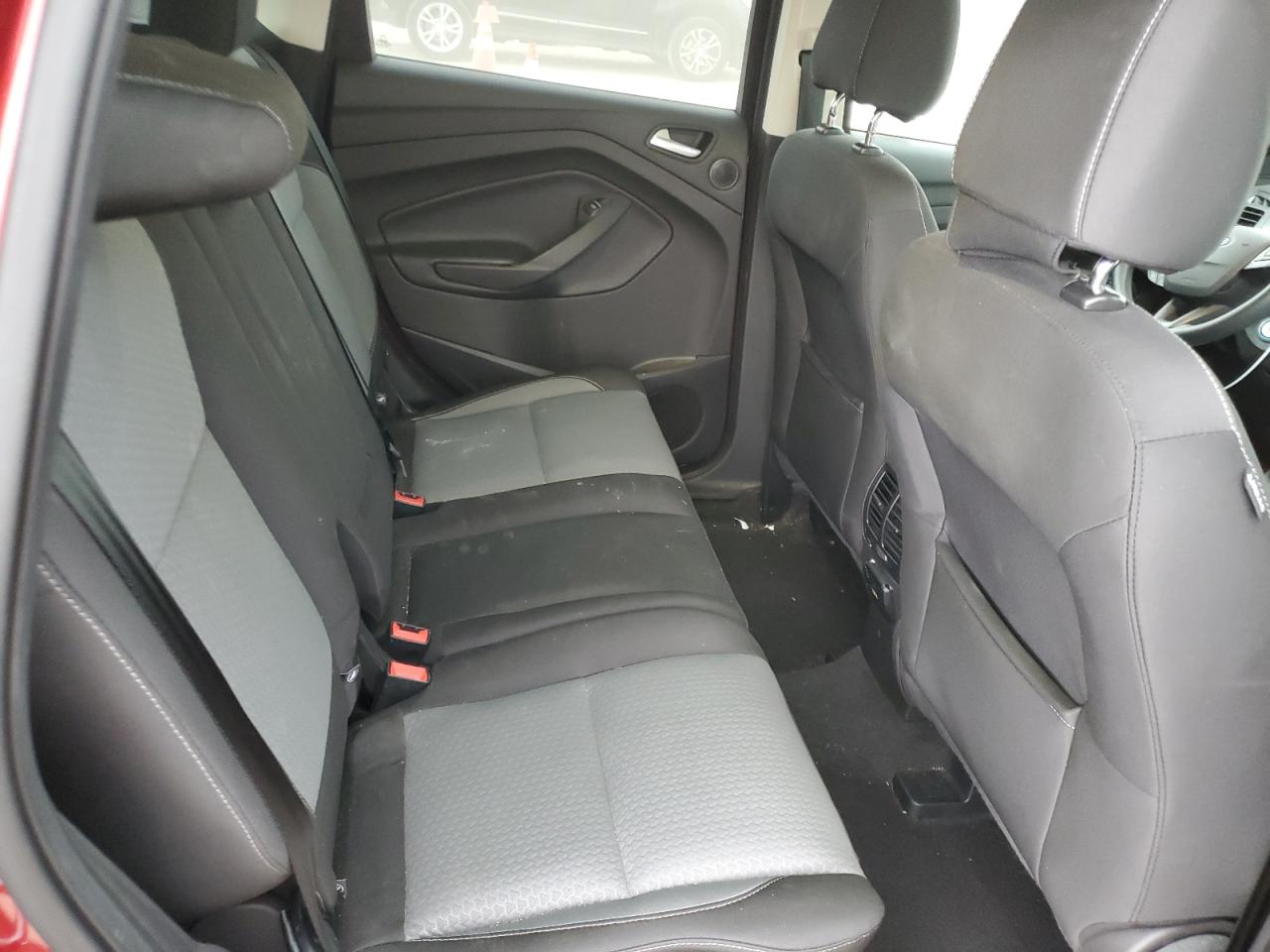 1FMCU9GD3HUA14747 2017 Ford Escape Se