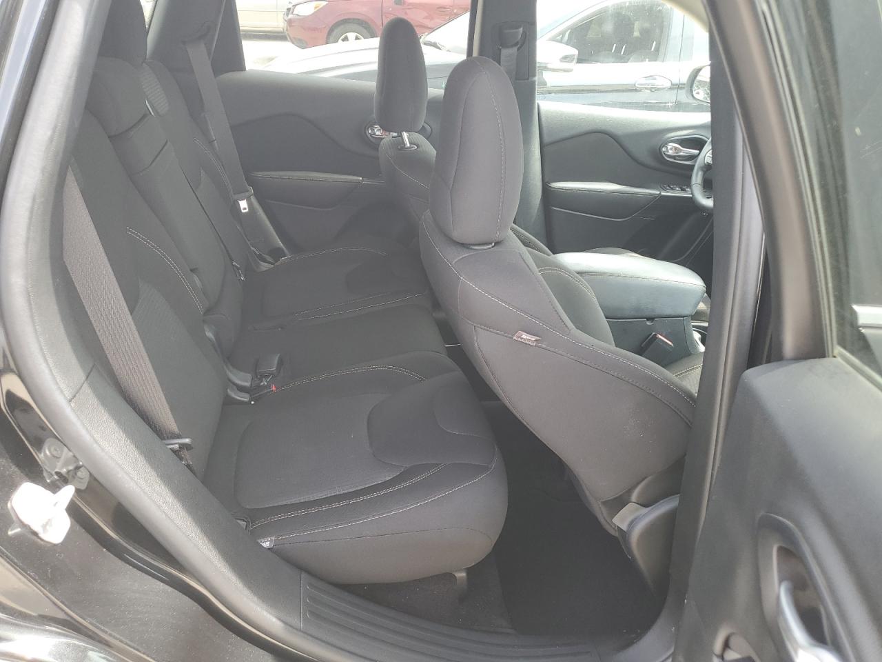 1C4PJLCB1GW222922 2016 Jeep Cherokee Latitude