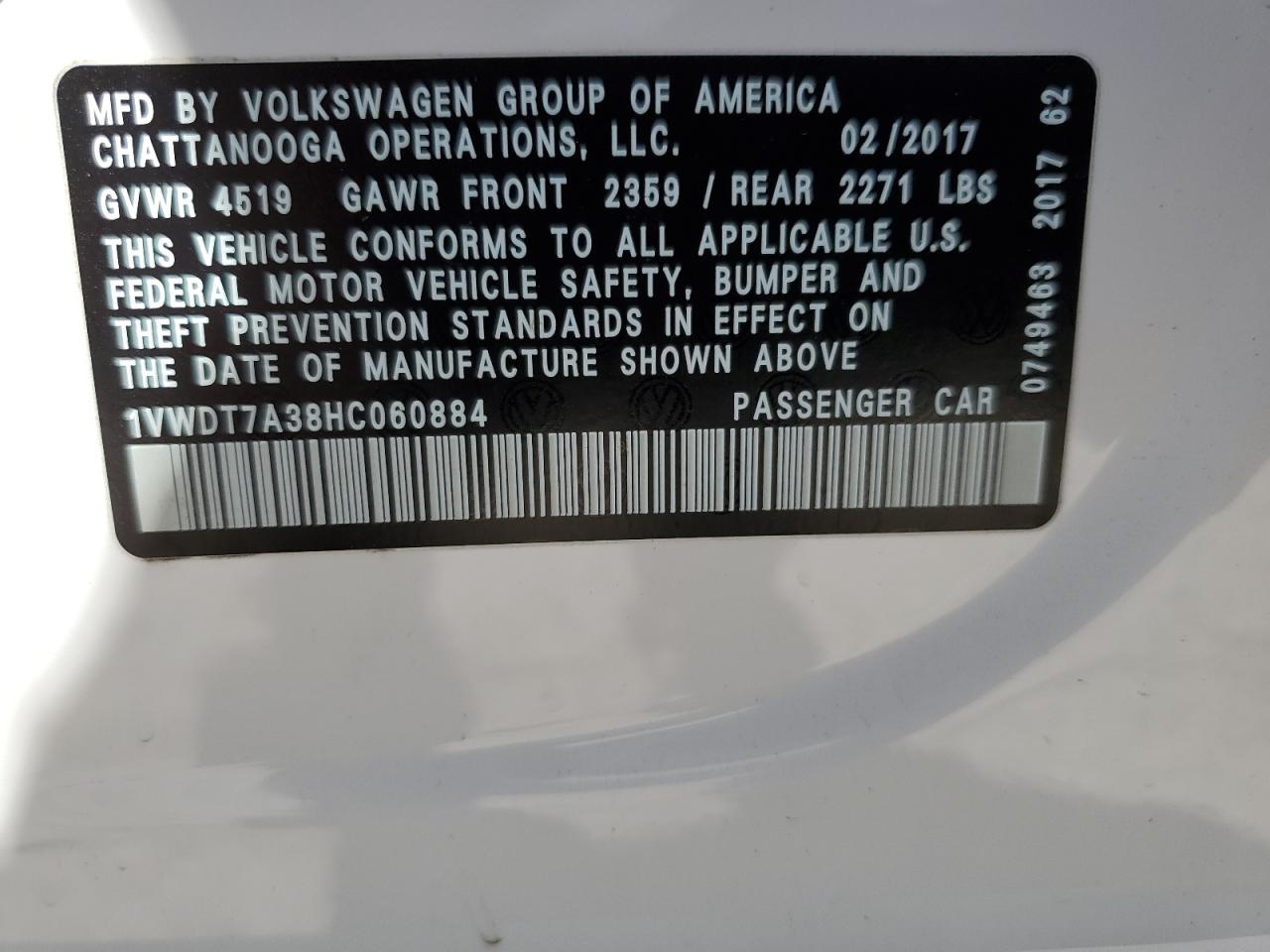 1VWDT7A38HC060884 2017 Volkswagen Passat R-Line