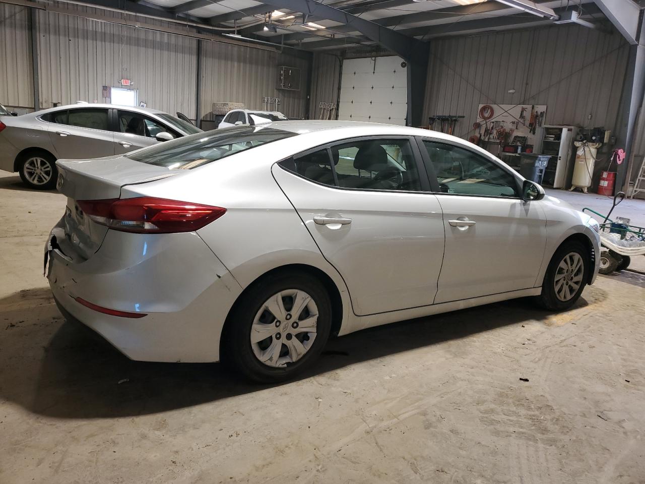 5NPD74LF6HH077166 2017 Hyundai Elantra Se