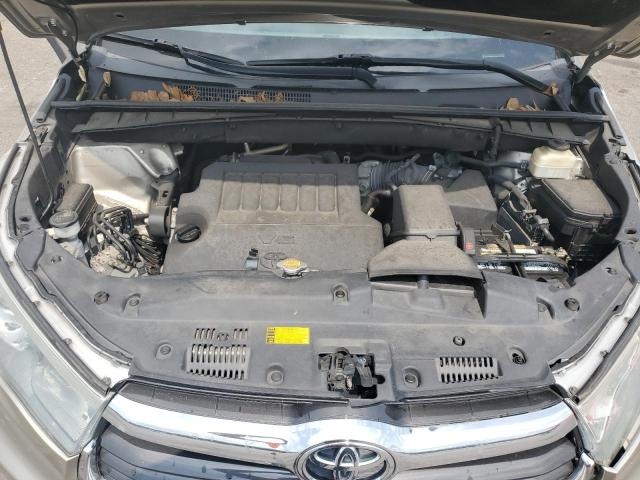 VIN 5TDZKRFH1FS063231 2015 Toyota Highlander, LE no.12