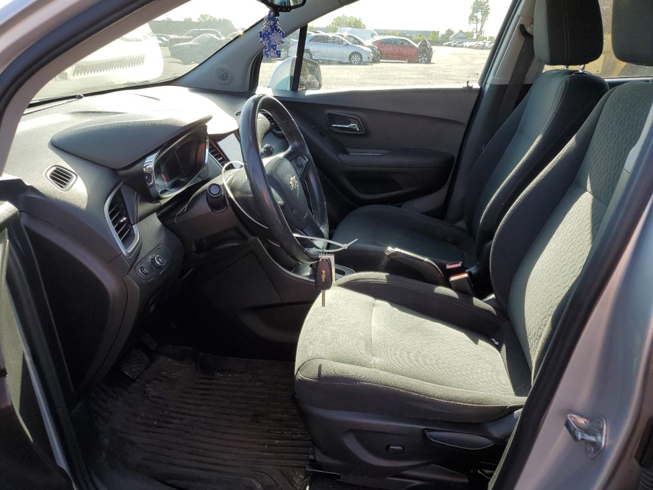 3GNCJNSB5KL152990 2019 Chevrolet Trax Ls