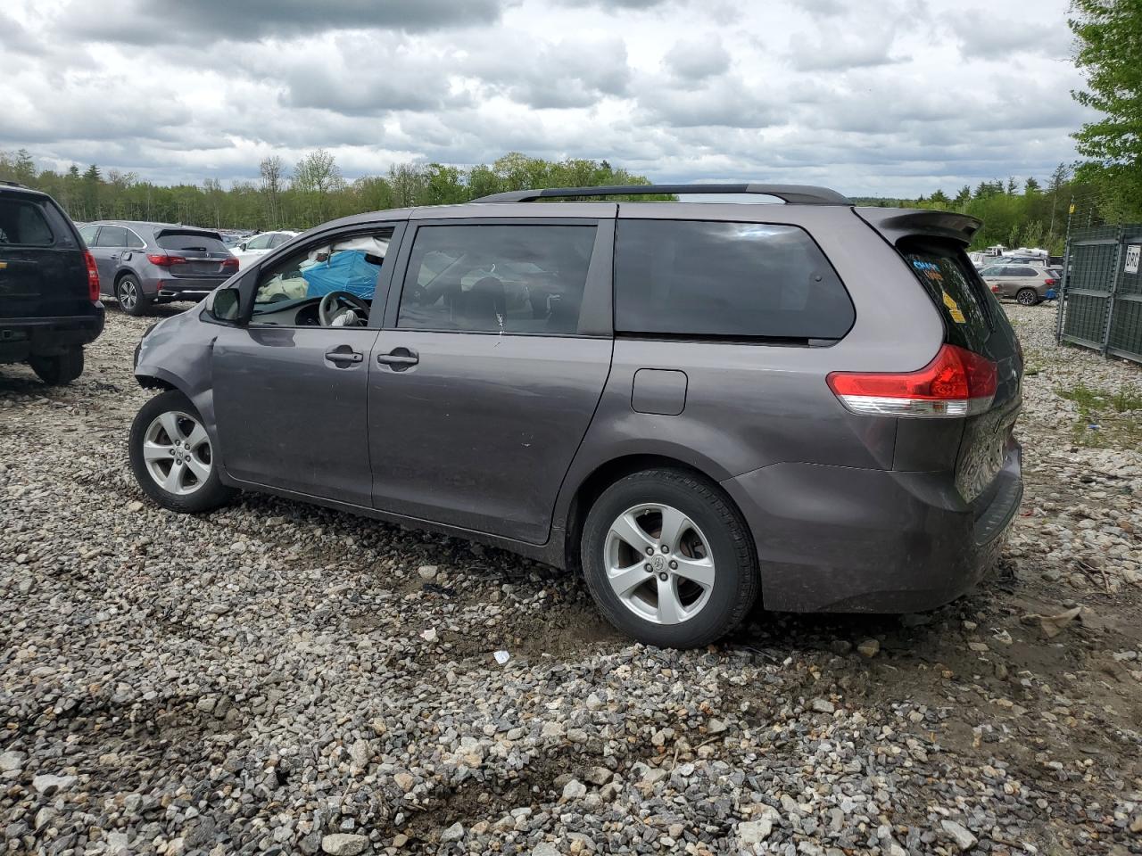 5TDKK3DC4CS262212 2012 Toyota Sienna Le