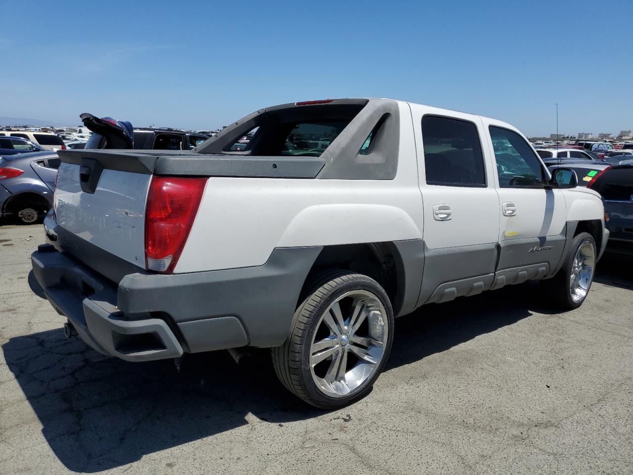 3GNEC13T92G302126 2002 Chevrolet Avalanche C1500