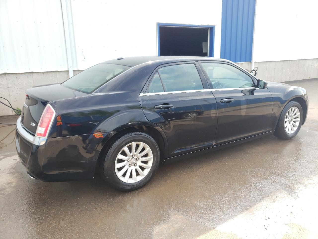 2013 Chrysler 300 vin: 2C3CCAAG9DH606733