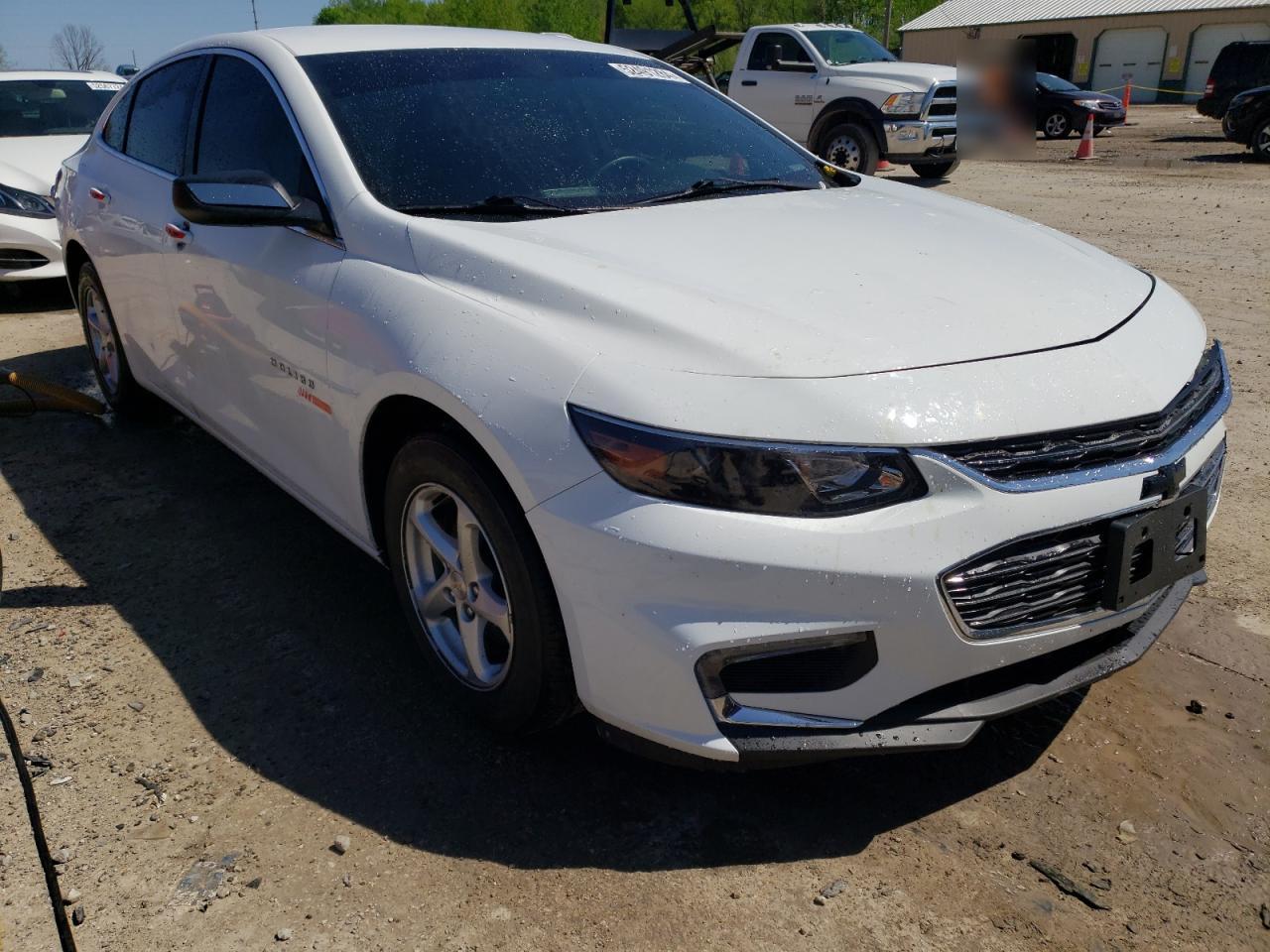 2018 Chevrolet Malibu Ls vin: 1G1ZB5ST2JF135865