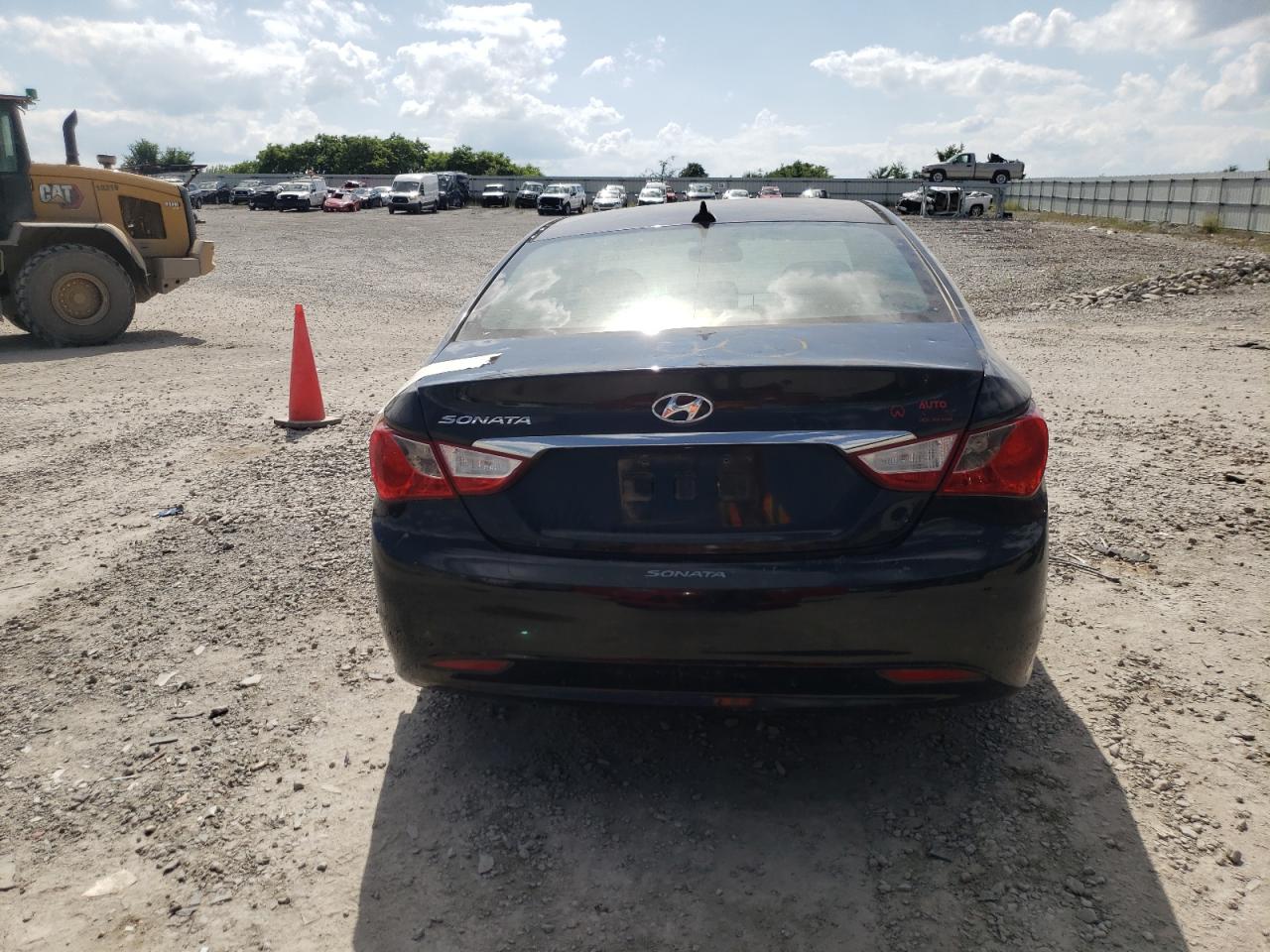 5NPEB4AC8DH593793 2013 Hyundai Sonata Gls