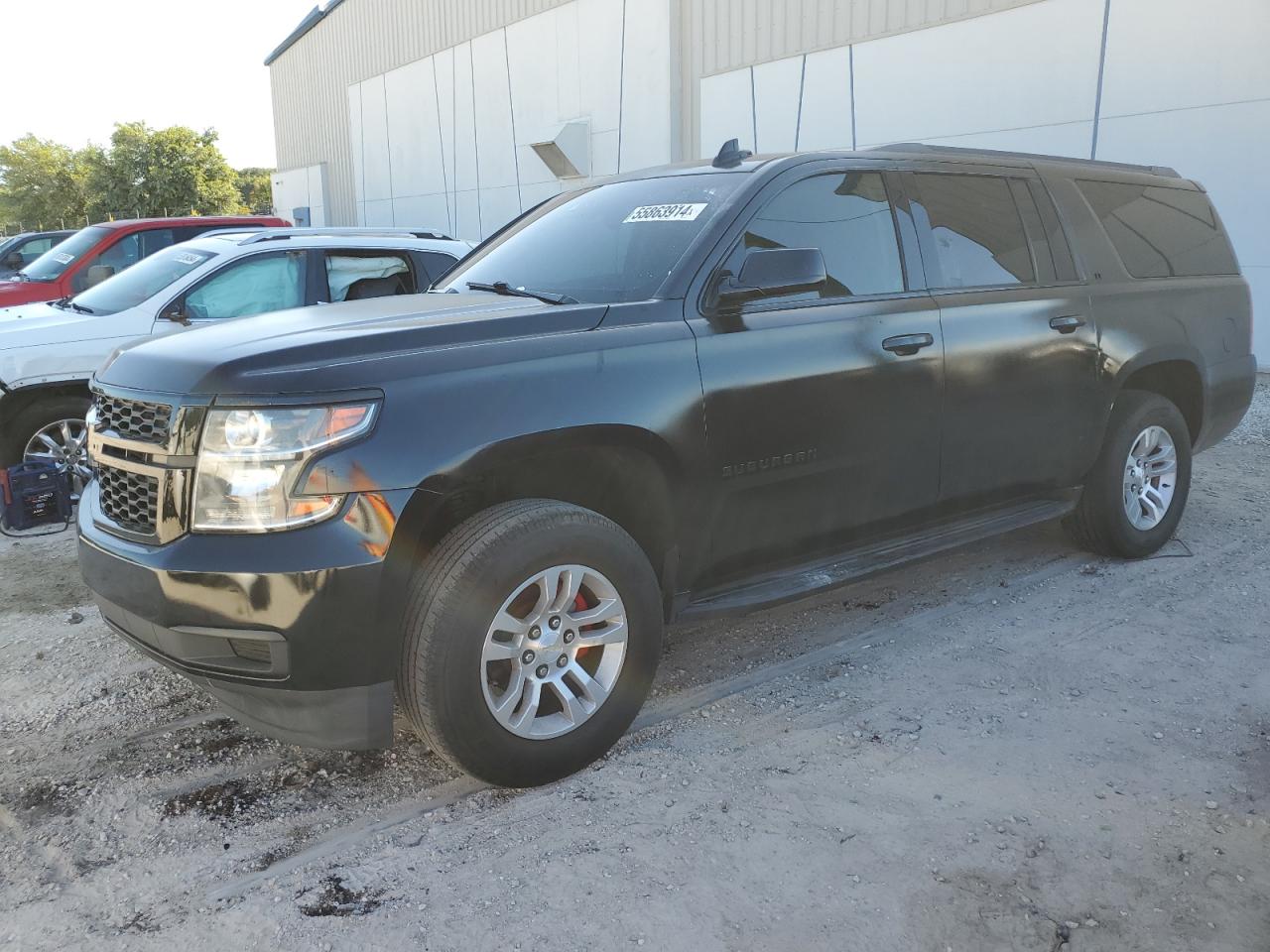 2017 Chevrolet Suburban K1500 Lt vin: 1GNSKHKC4HR277127