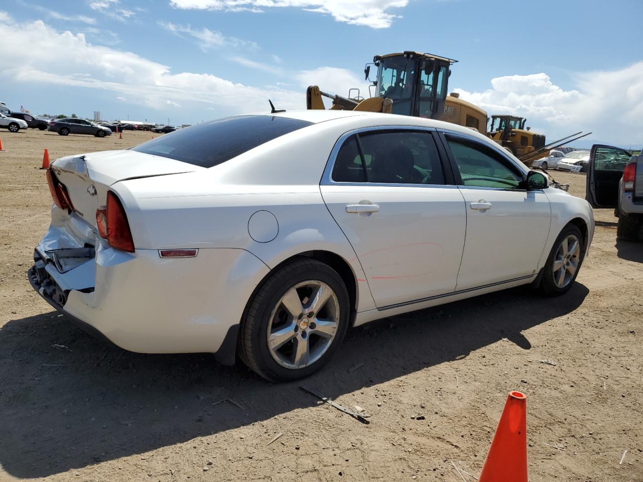 1G1ZD5EB8AF121465 2010 Chevrolet Malibu 2Lt