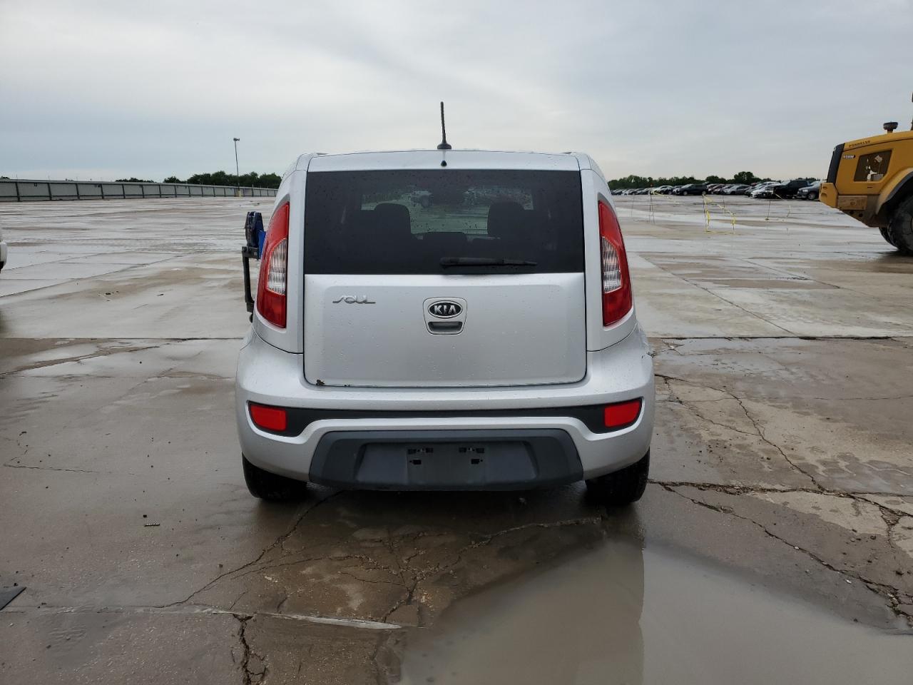 KNDJT2A69C7374239 2012 Kia Soul +