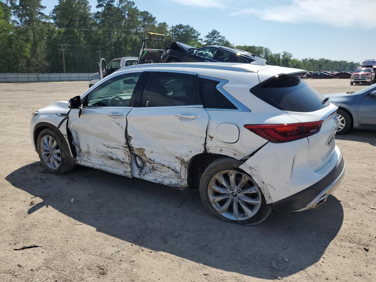 3PCAJ5M19KF106940 2019 Infiniti Qx50 Essential