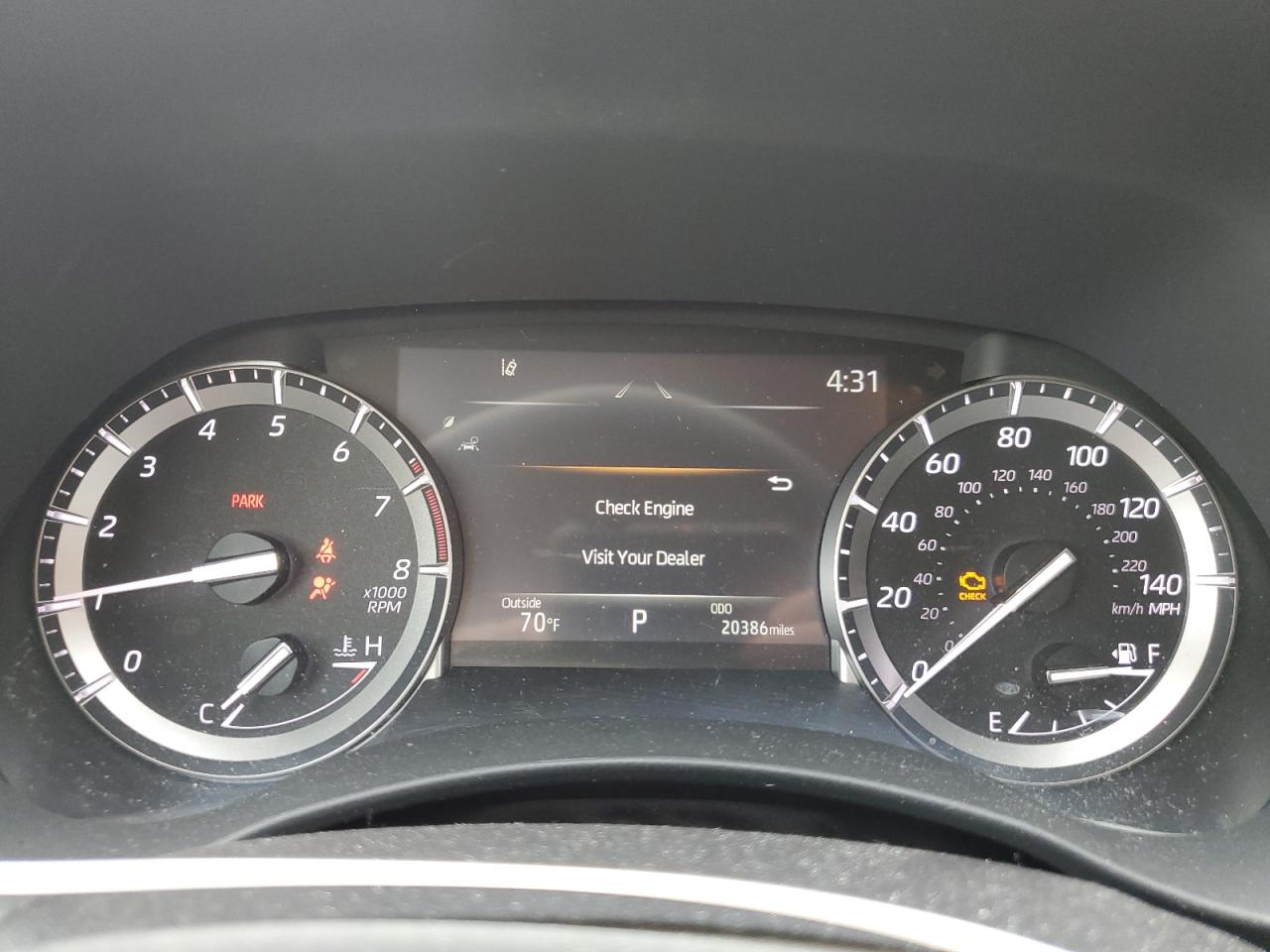 5TDGZRBH6NS201031 2022 Toyota Highlander Xle