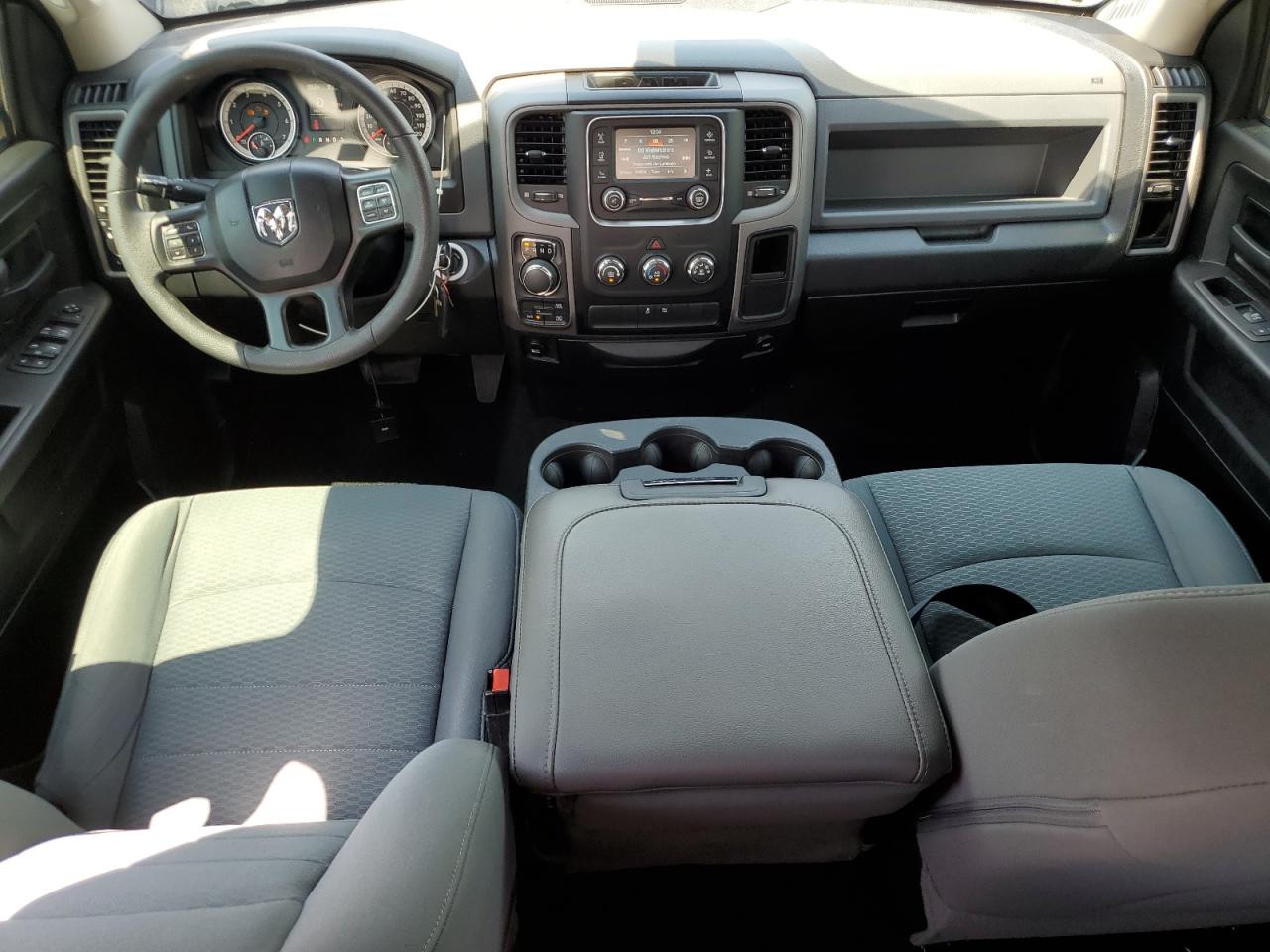 1C6RR7FT1JS140871 2018 Ram 1500 St