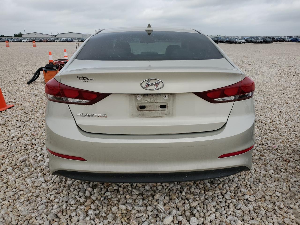 5NPD84LF8HH178805 2017 Hyundai Elantra Se