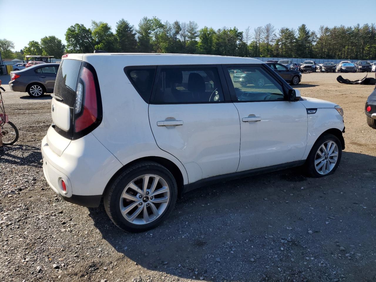 2017 Kia Soul + vin: KNDJP3A50H7467501