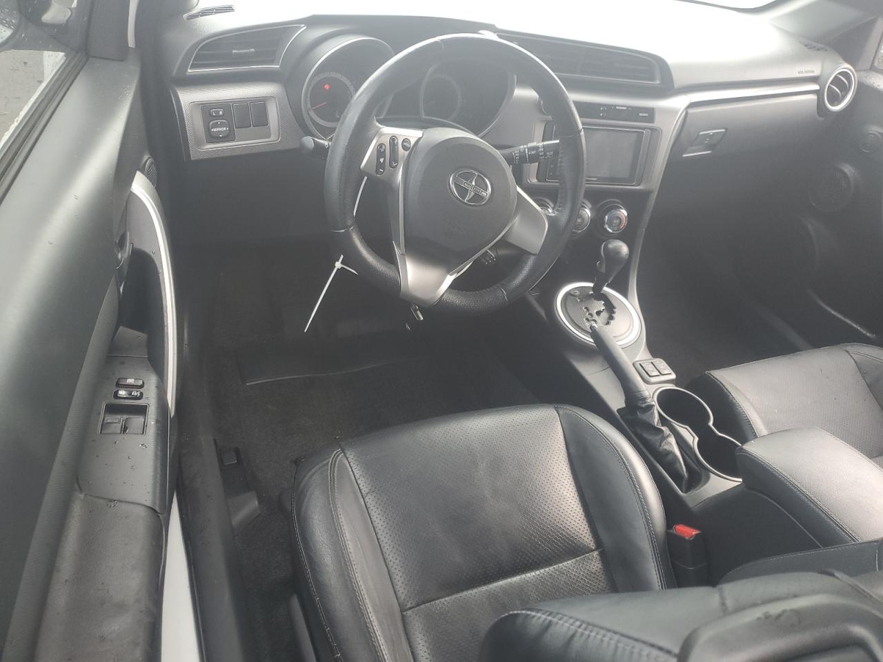 JTKJF5C73E3084998 2014 Toyota Scion Tc