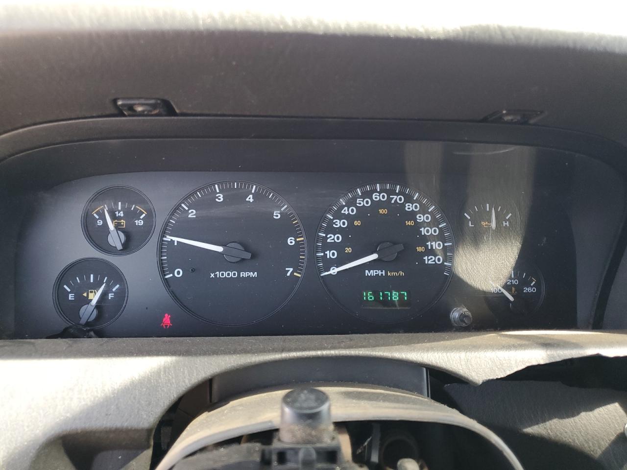 1J4GW48S84C325729 2004 Jeep Grand Cherokee Laredo