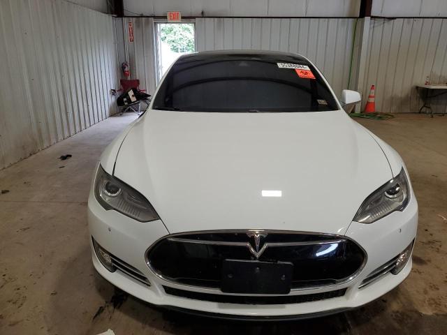 2015 Tesla Model S VIN: 5YJSA1E25FF106153 Lot: 55388084