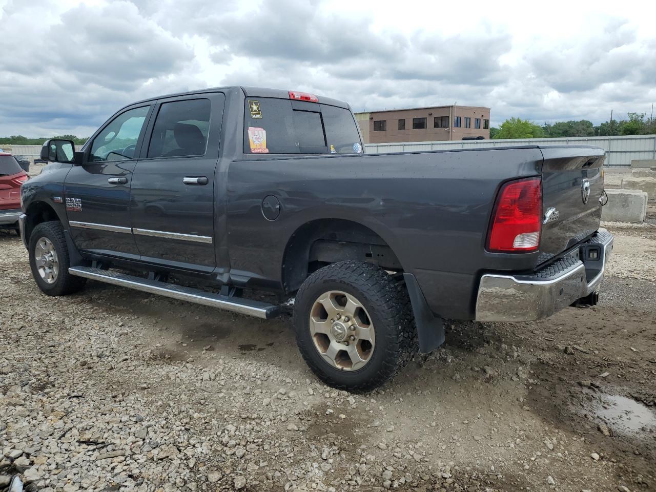 3C6UR5DJ7HG532156 2017 Ram 2500 Slt