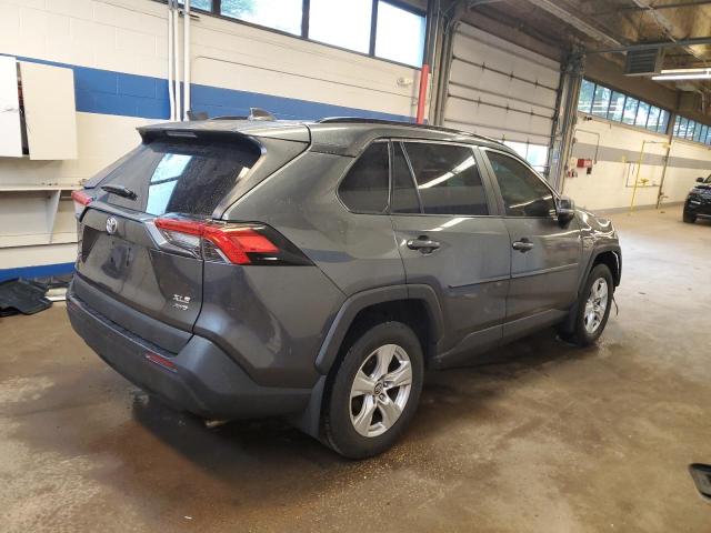 VIN 2T3P1RFV9LC135370 2020 Toyota RAV4, Xle no.3