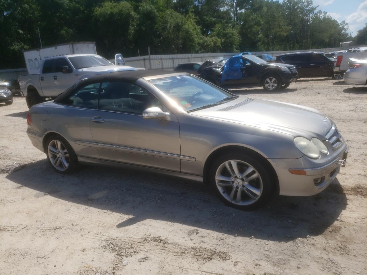 WDBTK56F67T076104 2007 Mercedes-Benz Clk 350