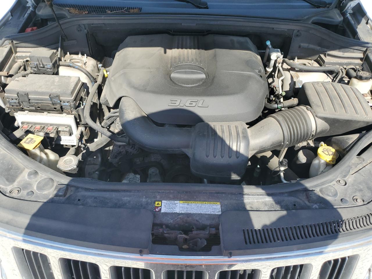 1J4RR4GG3BC542289 2011 Jeep Grand Cherokee Laredo