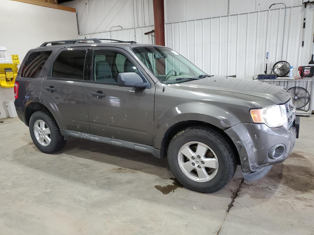 1FMCU93G89KC10499 2009 Ford Escape Xlt