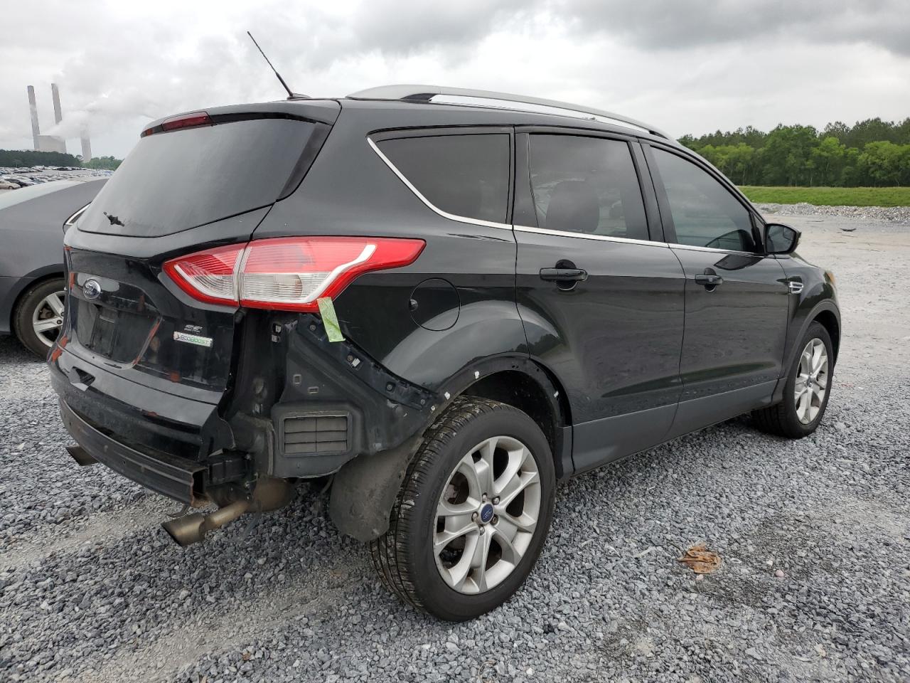 1FMCU9J96FUC44946 2015 Ford Escape Titanium