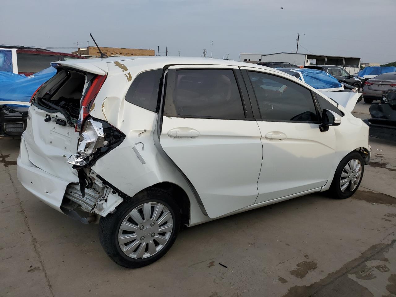 2017 Honda Fit Lx vin: 3HGGK5H57HM702123