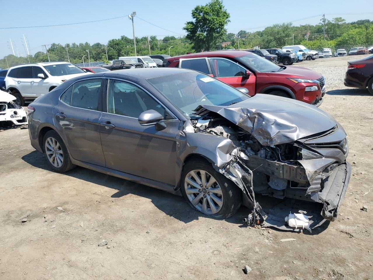 4T1B11HK1JU634585 2018 Toyota Camry L