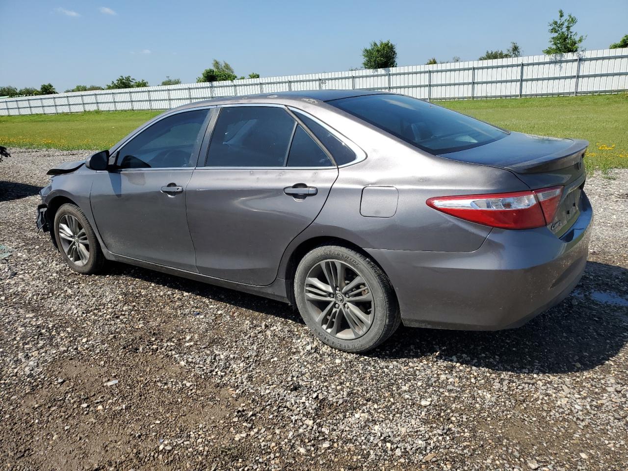 2016 Toyota Camry Le vin: 4T1BF1FK3GU559000