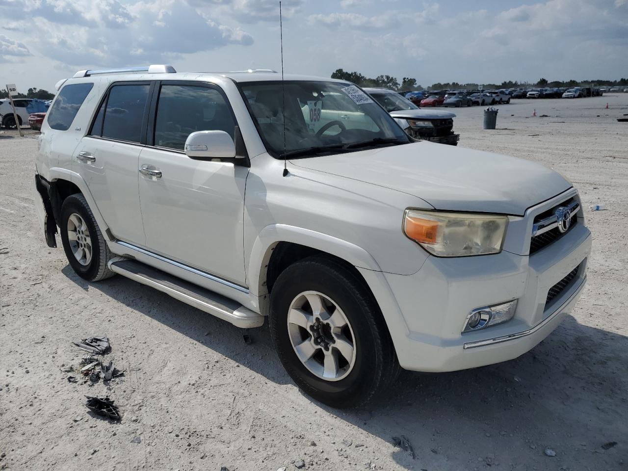 2012 Toyota 4Runner Sr5 vin: JTEZU5JR7C5042433