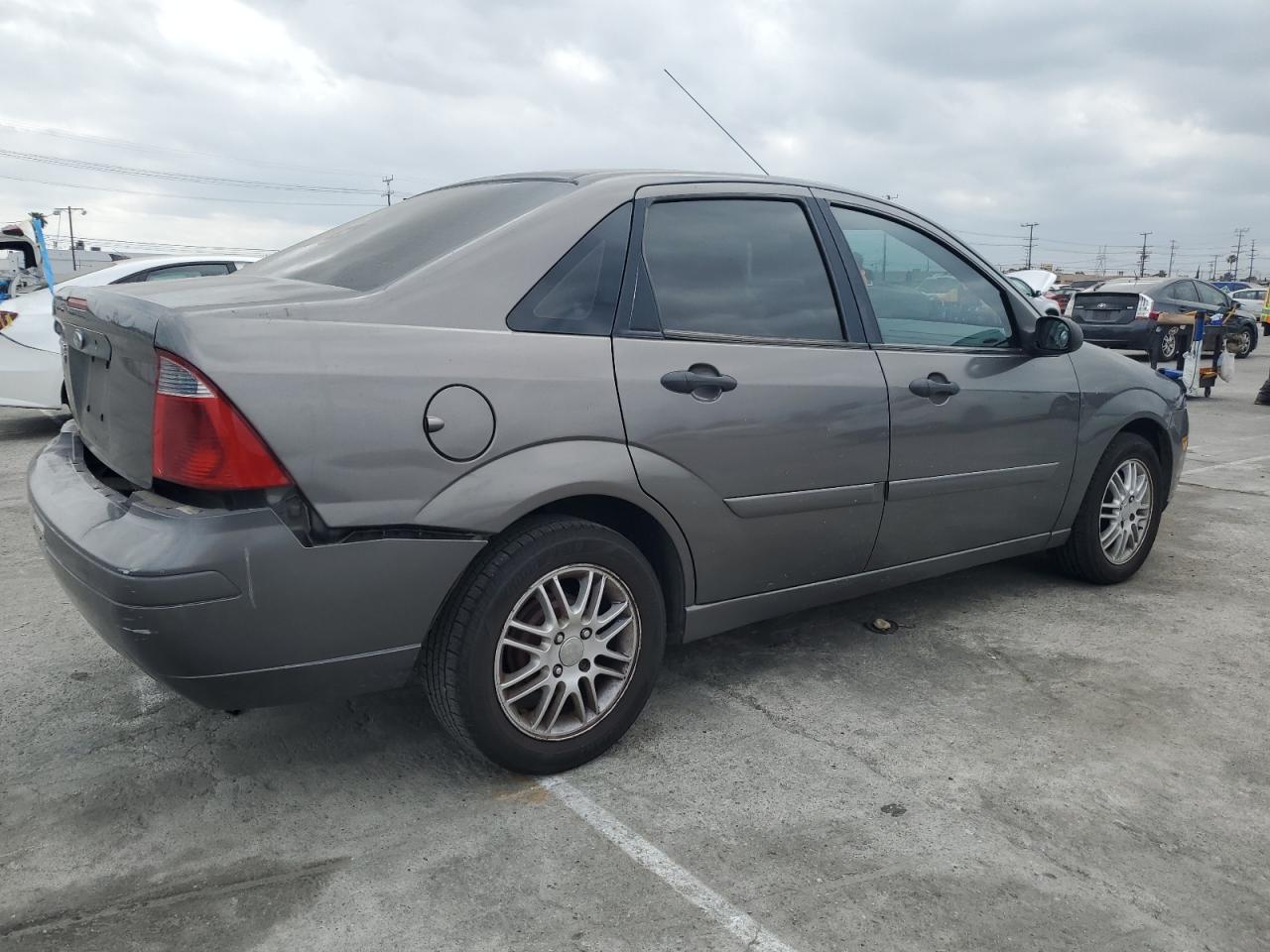 1FAHP34N47W350945 2007 Ford Focus Zx4