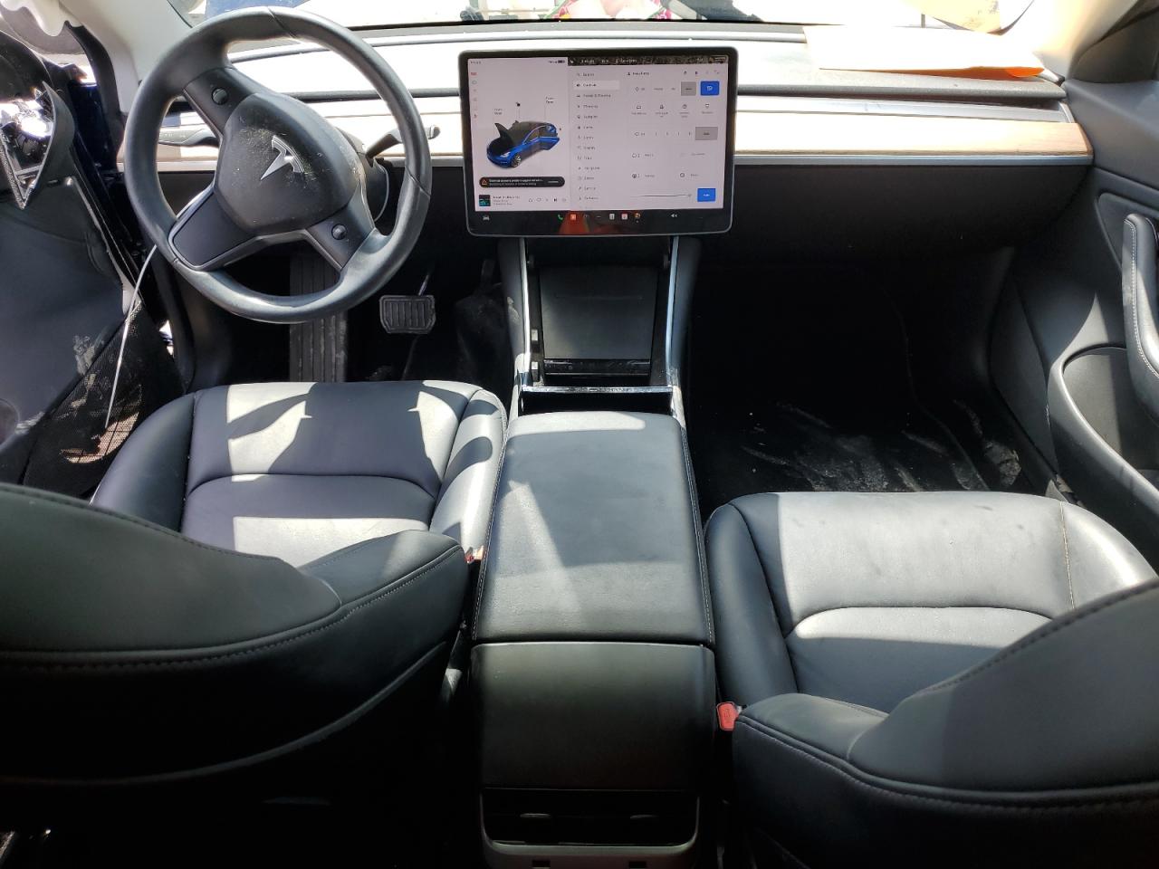 5YJ3E1EA1JF031217 2018 Tesla Model 3