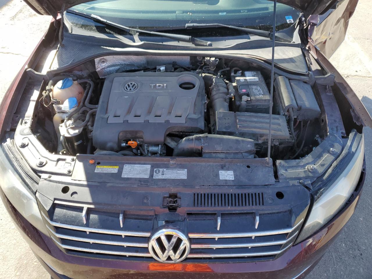 1VWBN7A33DC066684 2013 Volkswagen Passat Se