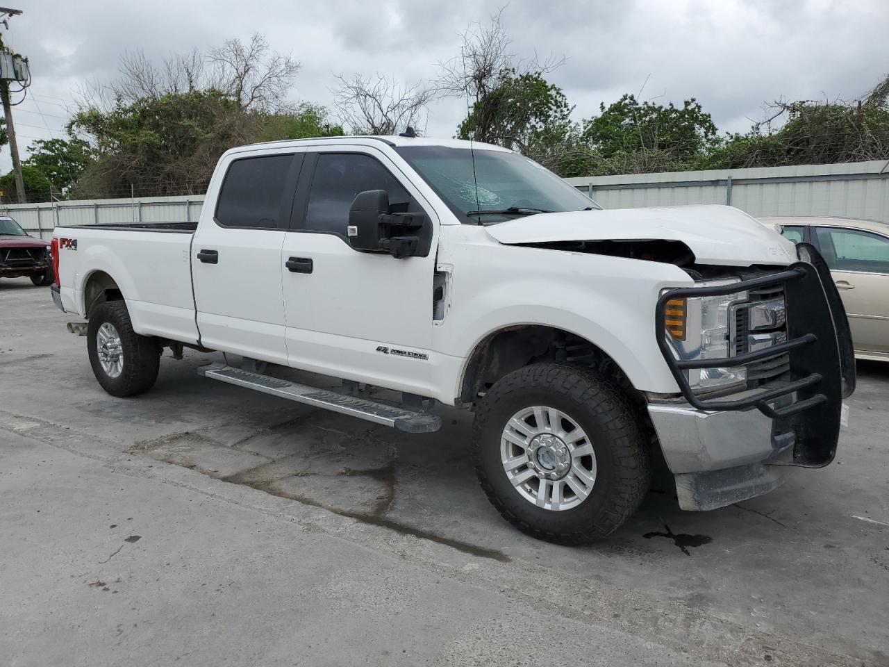 FORD F-350 SUPER DUTY