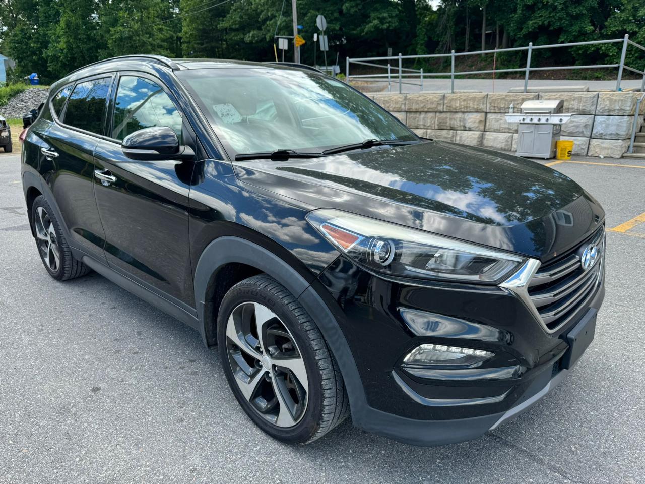 2016 Hyundai Tucson Limited vin: KM8J3CA26GU209741