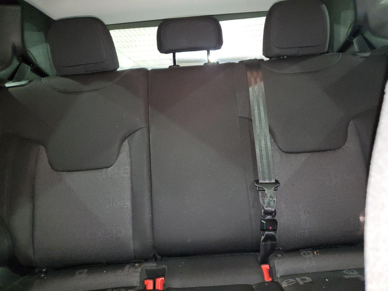 ZACCJBBT0FPC33926 2015 Jeep Renegade Latitude