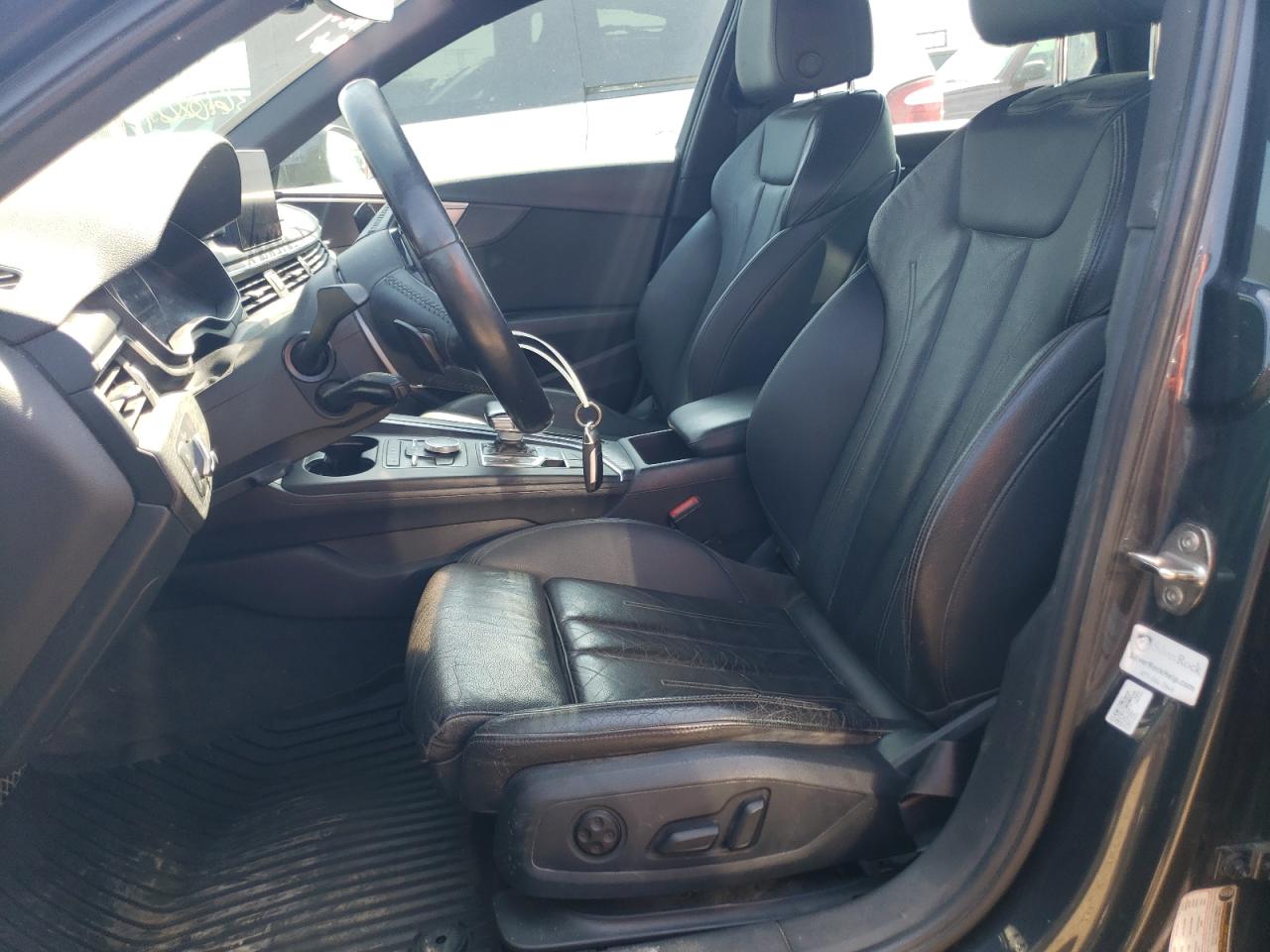 WAUANAF46HN028774 2017 Audi A4 Premium