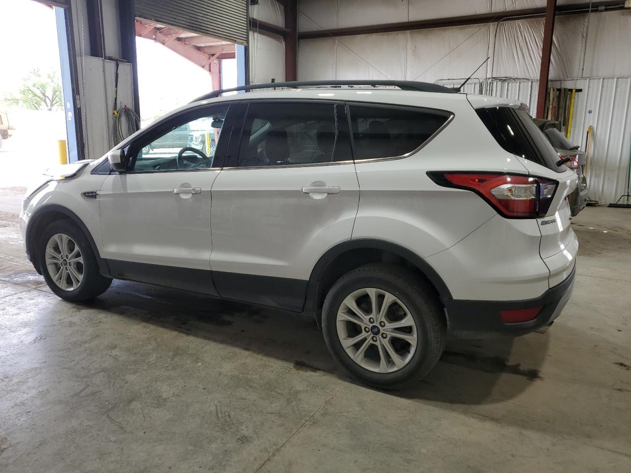 1FMCU9GD6JUC38830 2018 Ford Escape Se