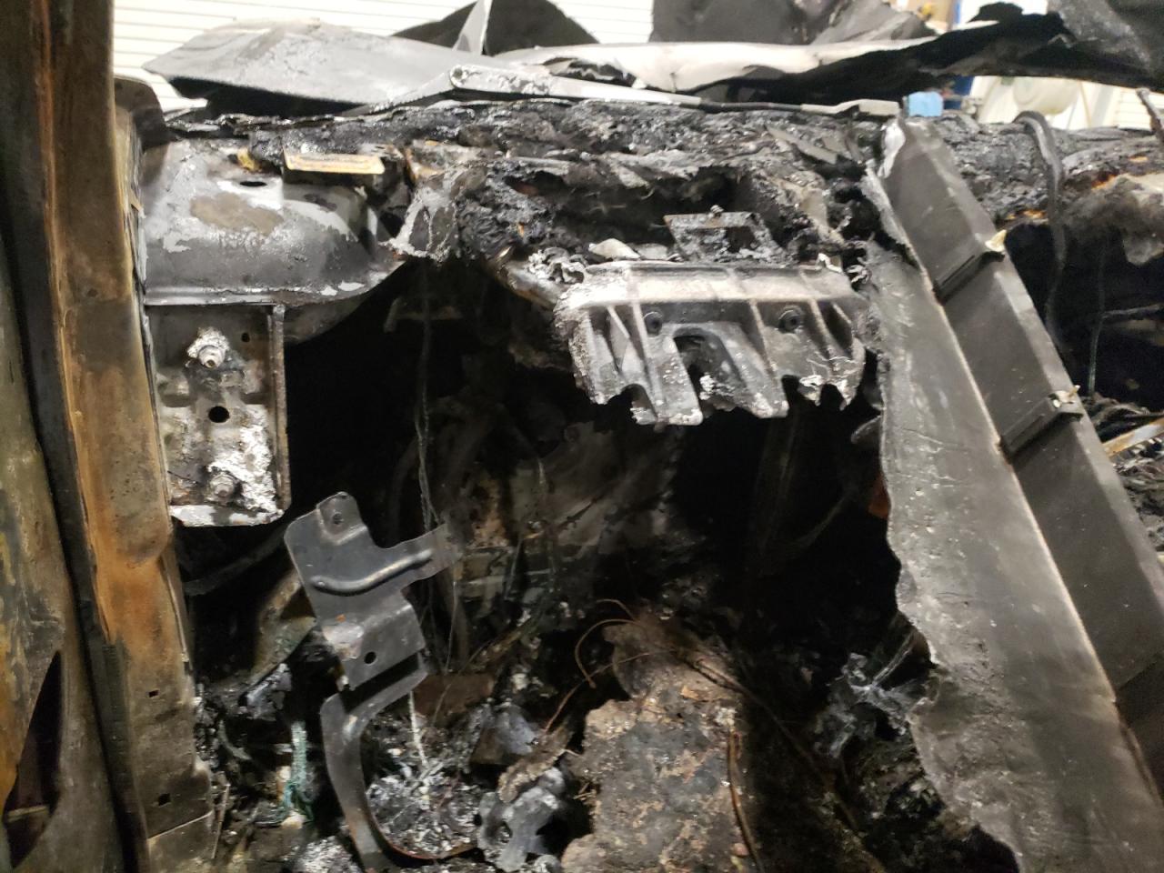 5YMGY0C5XCLK27799 2012 BMW X5 M