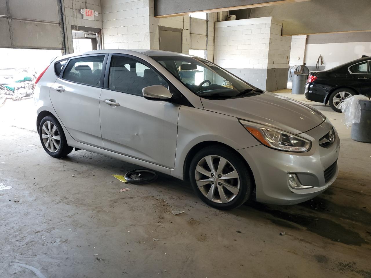 KMHCU5AE0EU183727 2014 Hyundai Accent Gls