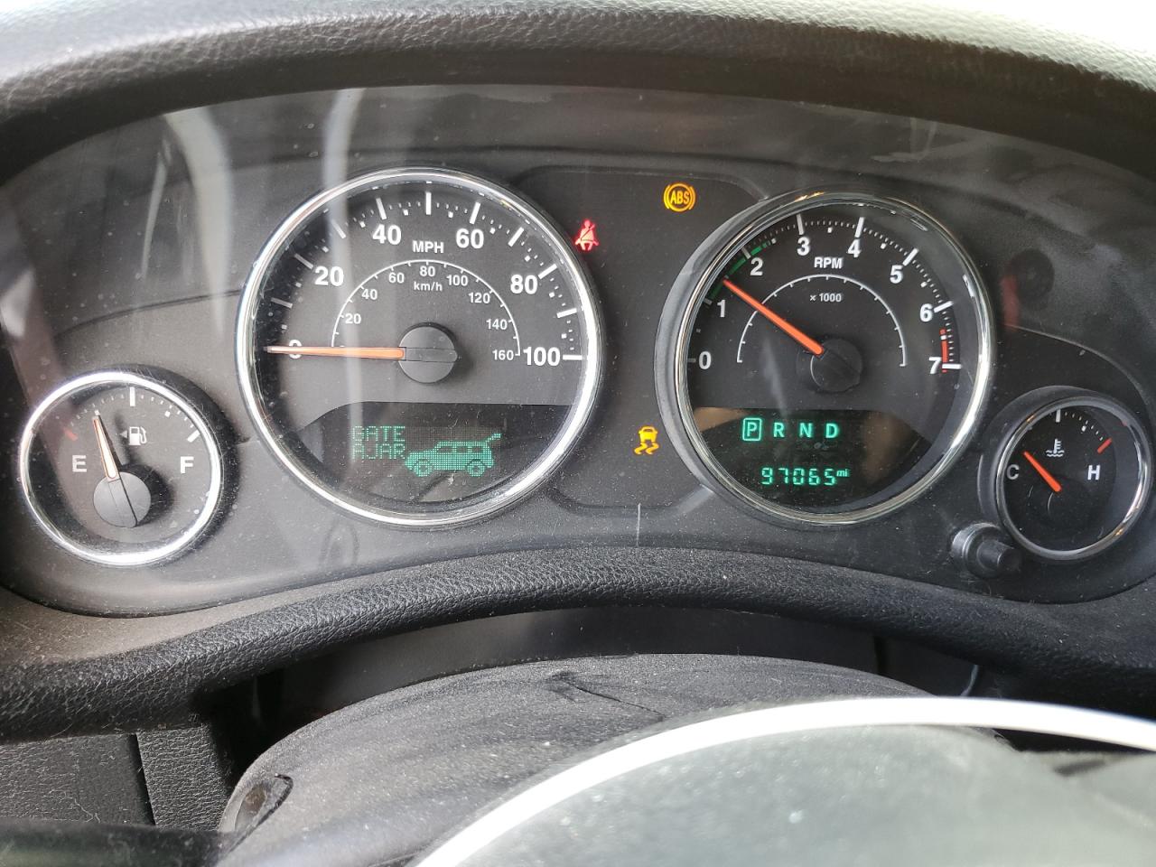 1C4BJWDG1FL591995 2015 Jeep Wrangler Unlimited Sport