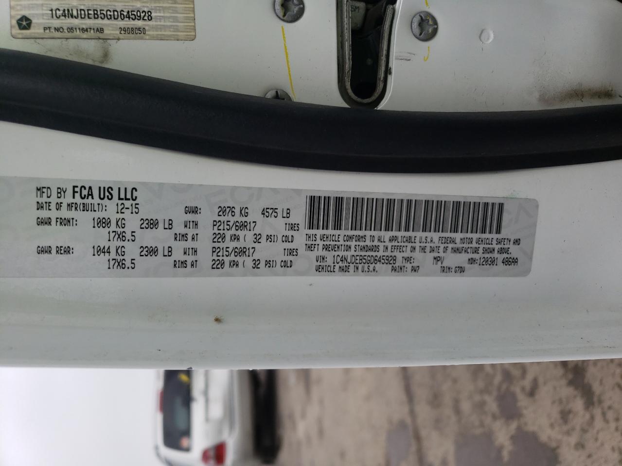 1C4NJDEB5GD645928 2016 Jeep Compass Latitude