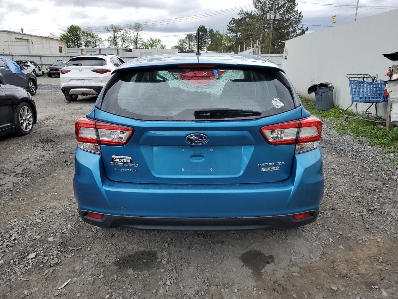 4S3GTAA65H3715686 2017 Subaru Impreza