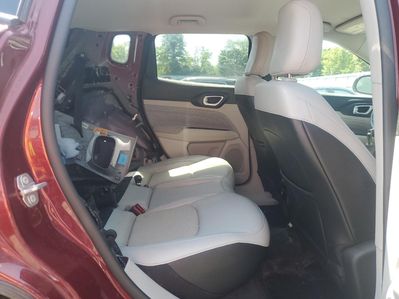 3C4NJDBBXNT114722 2022 Jeep Compass Latitude