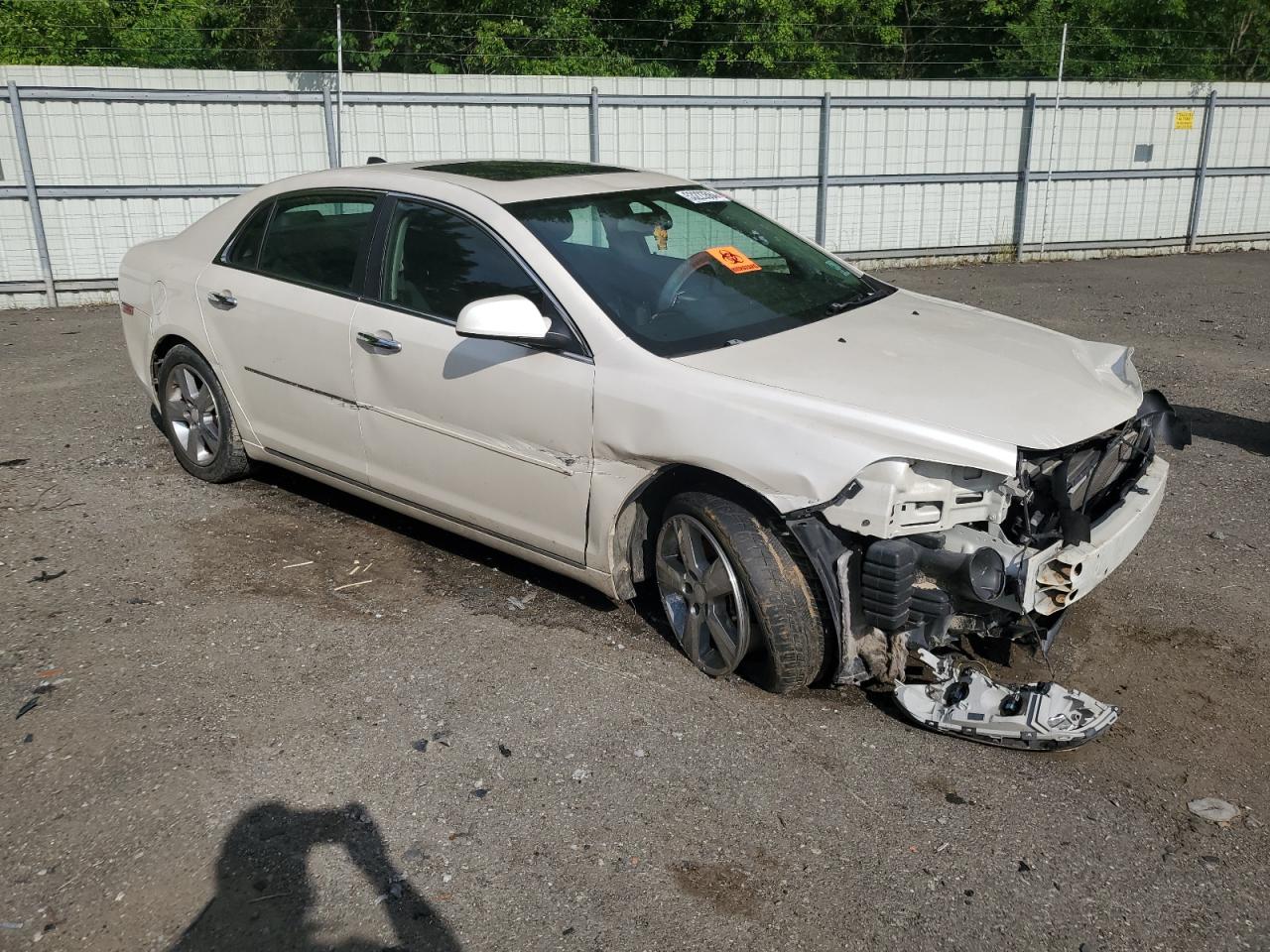 1G1ZD5E0XCF148605 2012 Chevrolet Malibu 2Lt