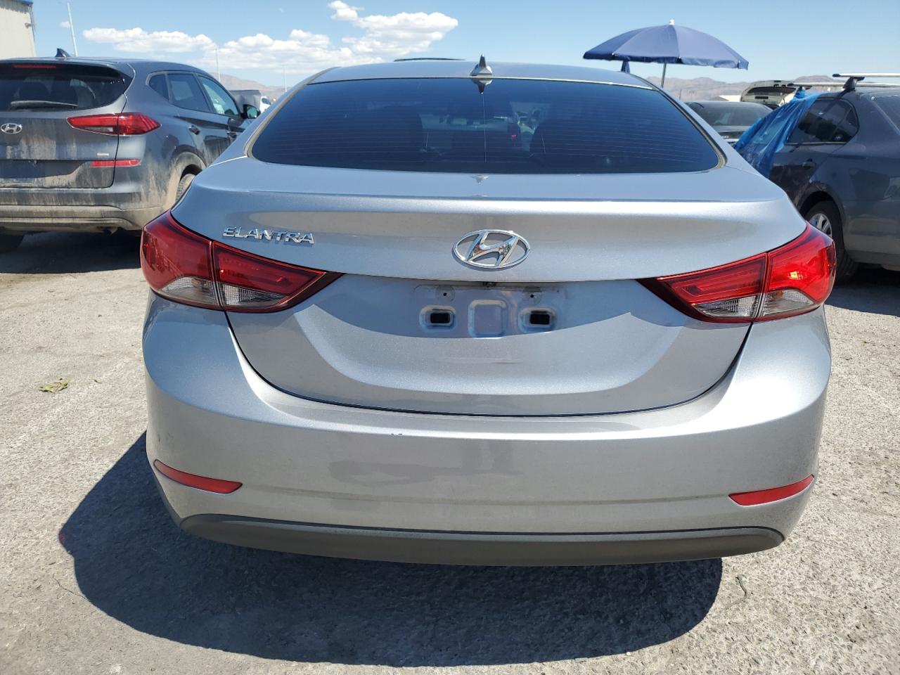 5NPDH4AE6GH780711 2016 Hyundai Elantra Se