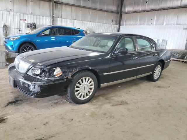 2004 Lincoln Town Car Executive VIN: 1LNHM81W74Y637057 Lot: 57108644