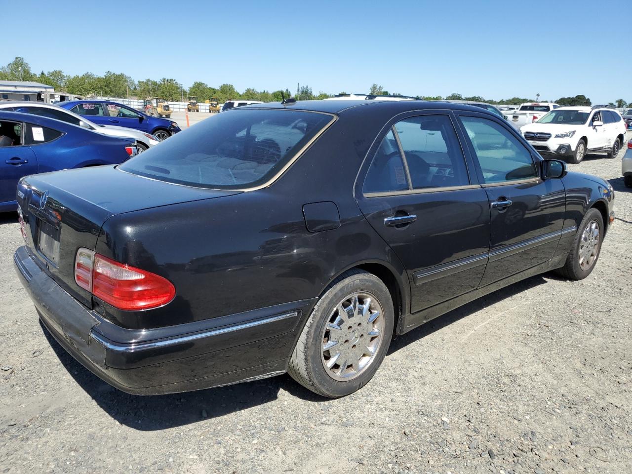 WDBJF65J31B375151 2001 Mercedes-Benz E 320